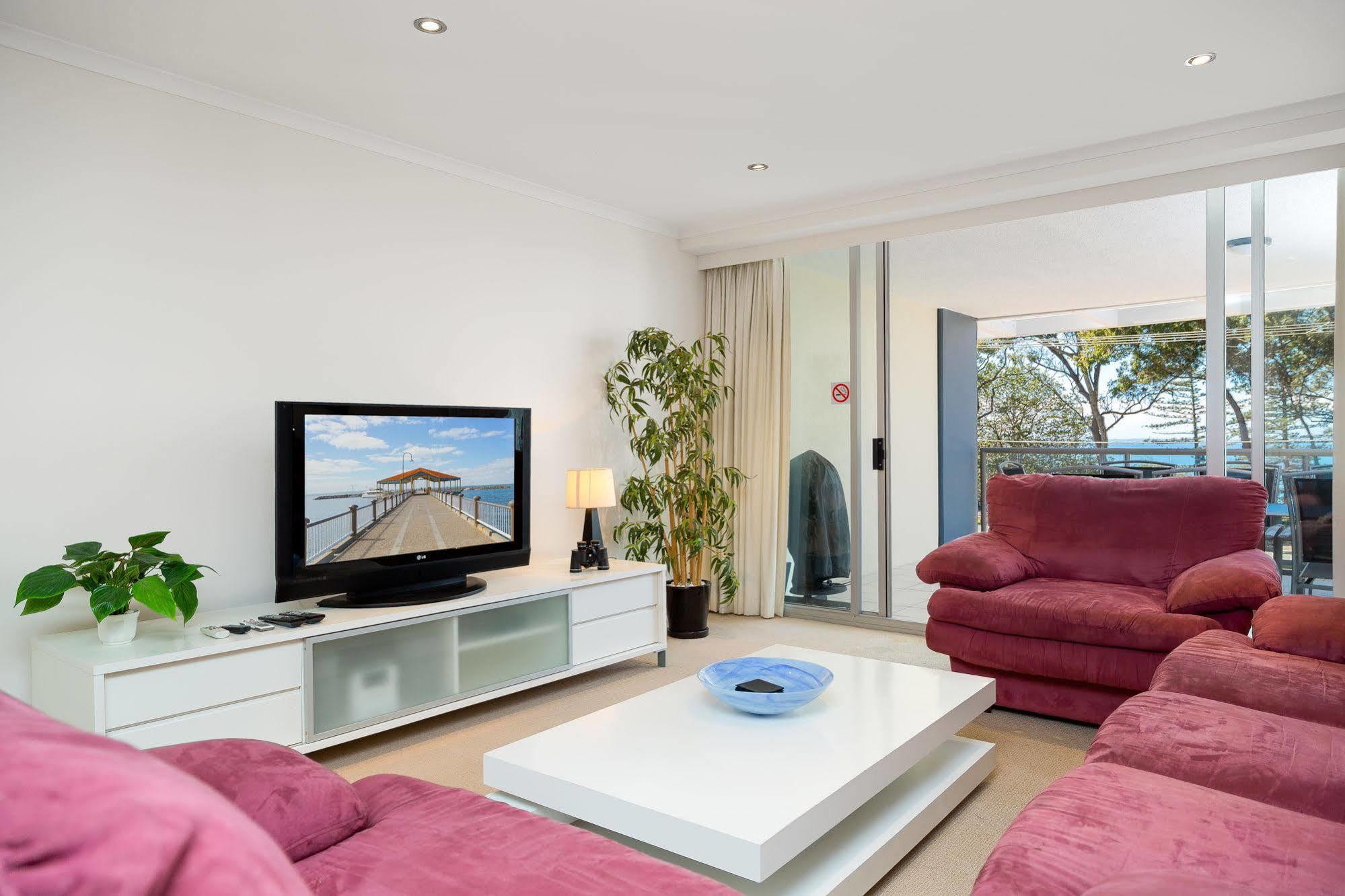 Beach House On Suttons Apartamento Redcliffe Exterior foto